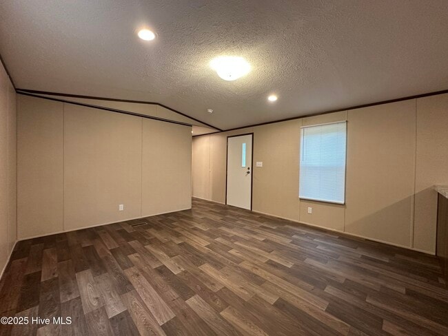 Building Photo - 145 Littleton St