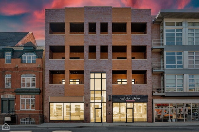 Building Photo - 1843 W North Ave