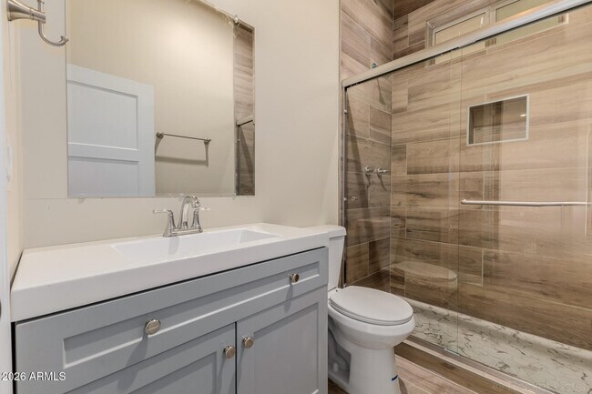 Building Photo - 1908 E Harvard St