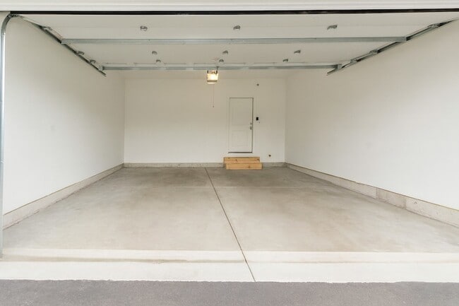 Building Photo - 10727 Clock Tower Dr