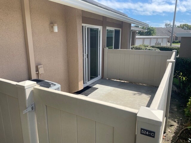 Building Photo - 8856 Sutter Cir