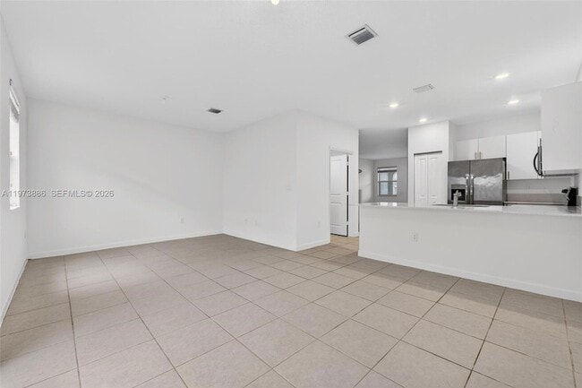 Building Photo - 2662 SE 10th St