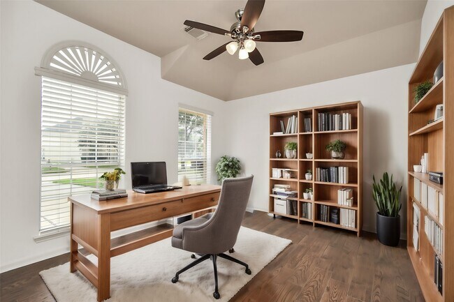 Building Photo - 25315 Walter Peak Ln