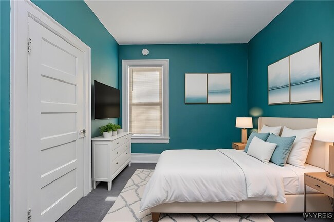 Building Photo - 507 W Delavan Ave