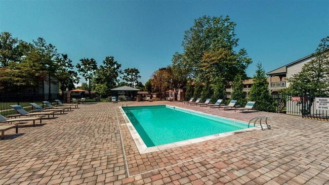 Building Photo - The Vue Lexington