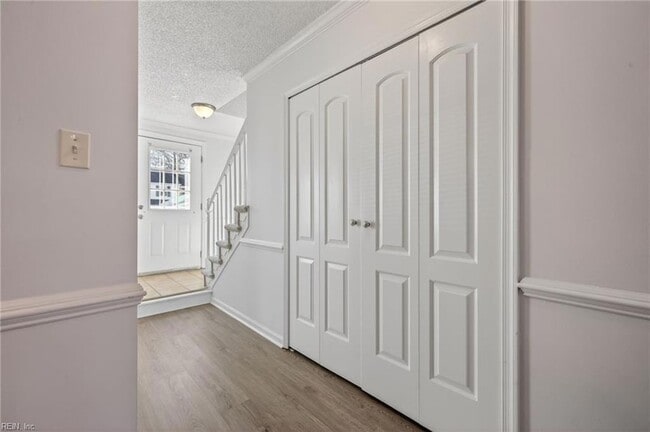 Building Photo - 4738 Greenlaw Dr