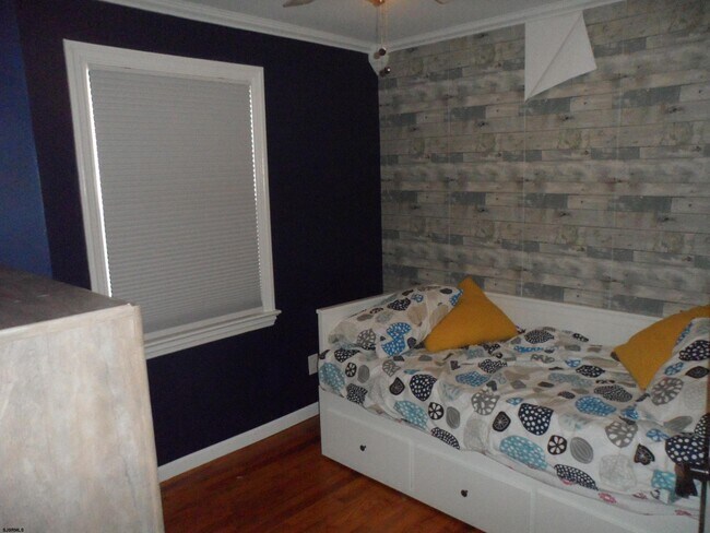 Building Photo - 218 N Haverford Ave