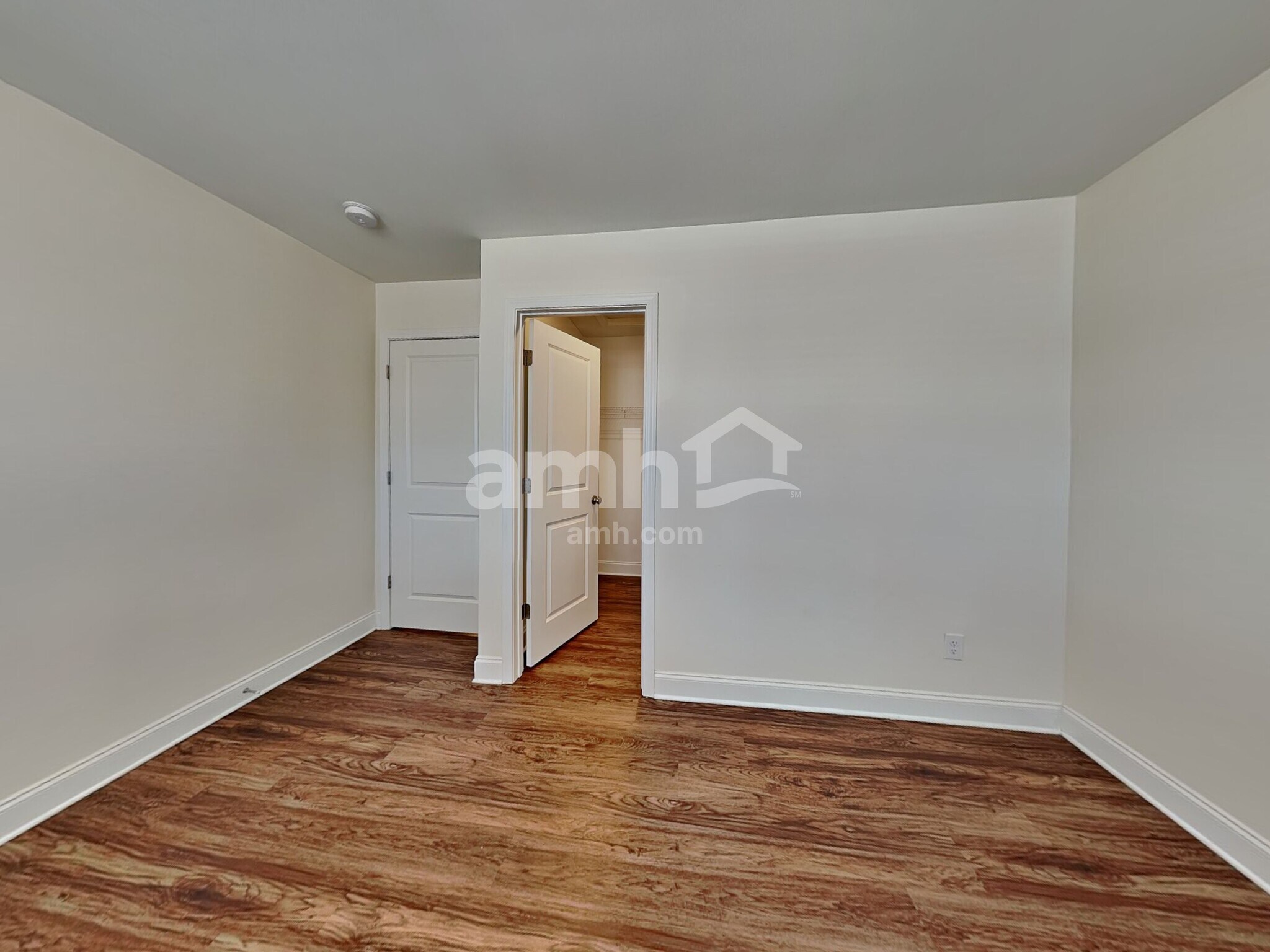 Building Photo - 4848 Chutney Dr