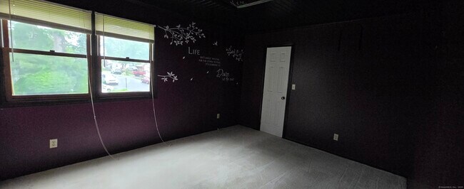 Building Photo - 405 Glendale Ave