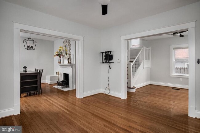 Building Photo - 735 Berryville Ave