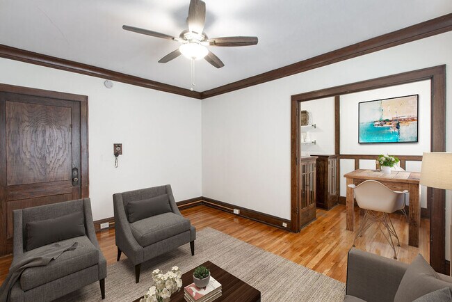 Building Photo - Holmes Apartments