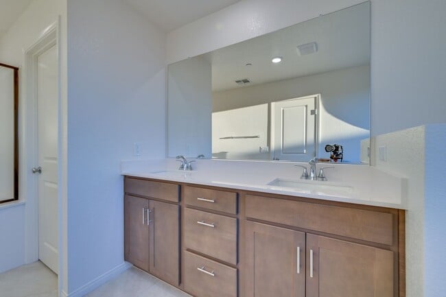 Building Photo - New House!!! Inspirada!!! Across from future Community Pool/Park!!! Tankless water heater!!