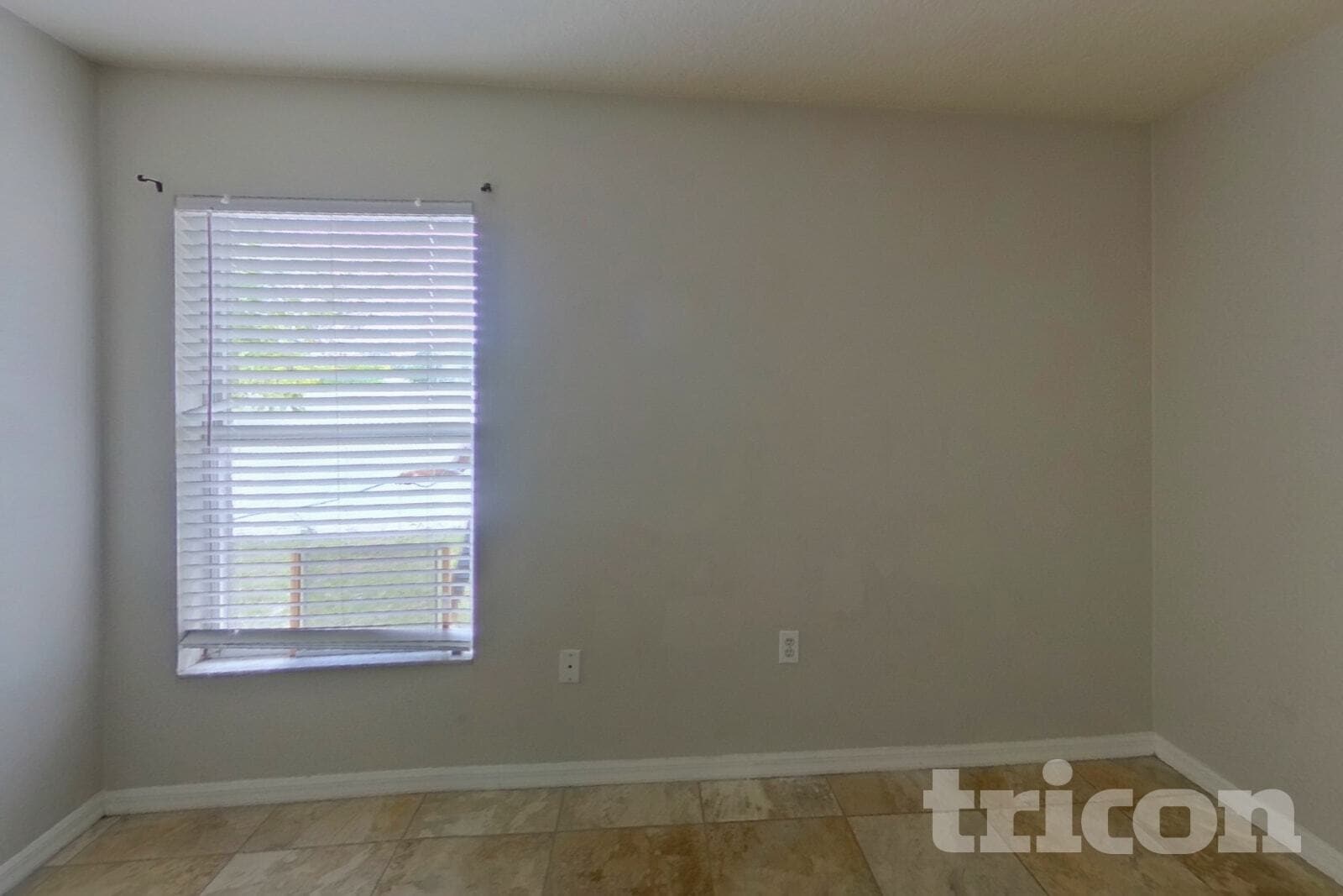 Building Photo - 400 Cocoa Ct