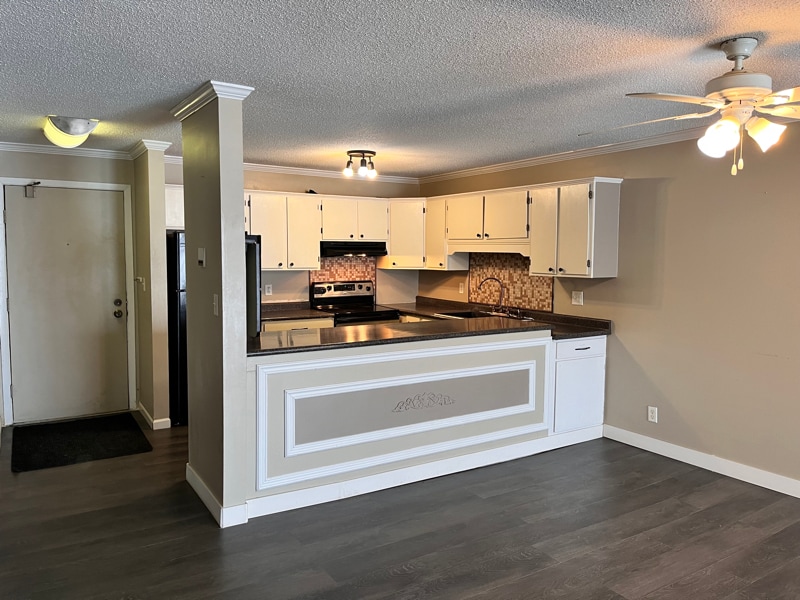 Building Photo - 925 30th Ave S