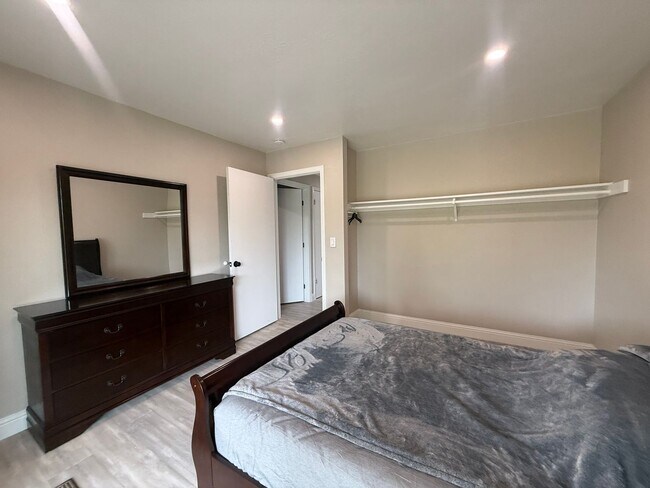 Building Photo - 55+ Community in Bay Village!