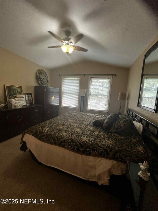 Building Photo - 13810 Sutton Park Dr N