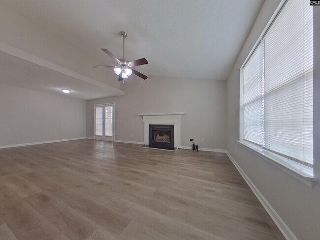 Building Photo - 105 Old Stone Rd