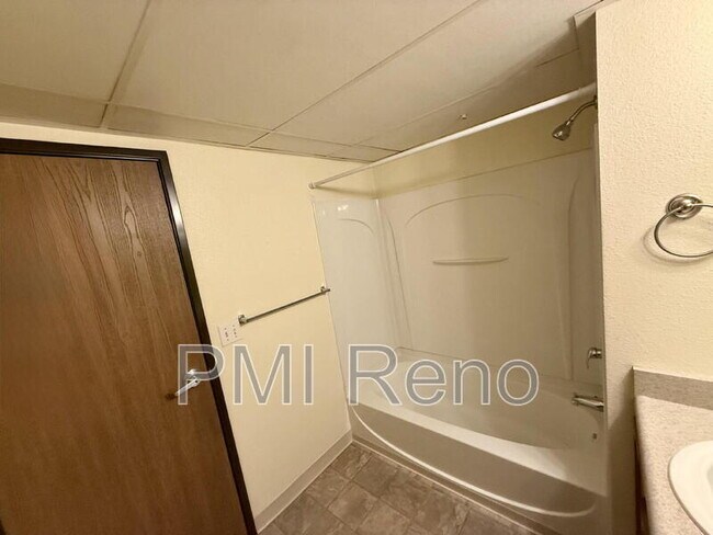 Building Photo - 1600 I St