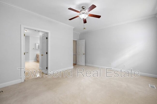 Building Photo - 329 W Summerchase Dr