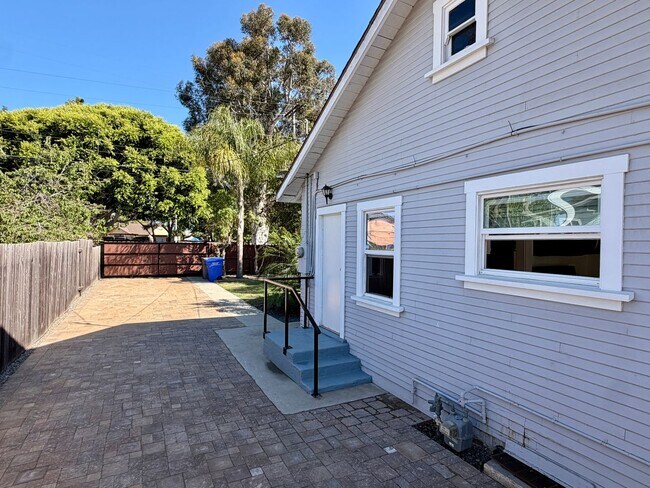 Building Photo - Carlsbad Home across from Holiday Park