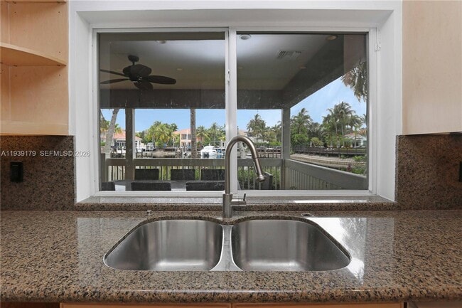 Building Photo - 1108 Washington St