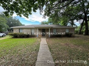 Building Photo - 6626 Deborah Dr E