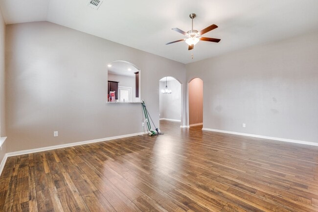 Building Photo - 3015 Watercrest Dr