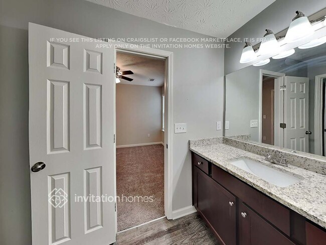 Building Photo - 2514 Plymouth Way