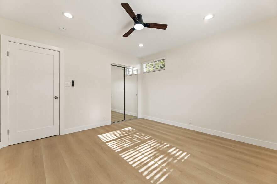 Building Photo - 9716 Felton Ave