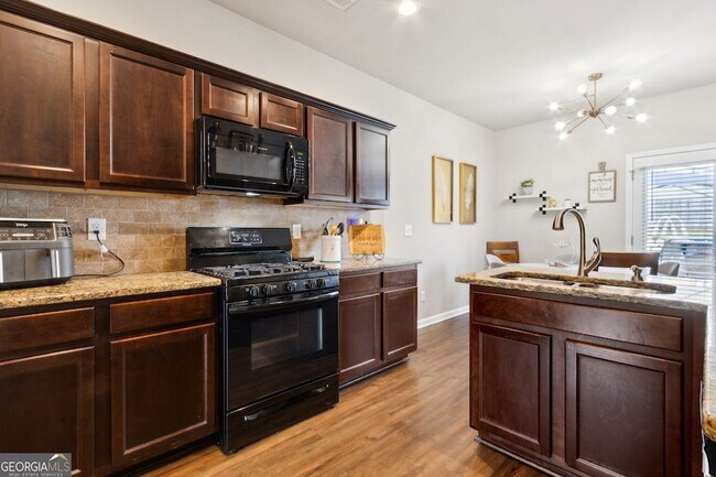 Building Photo - 151 Humphry Ct