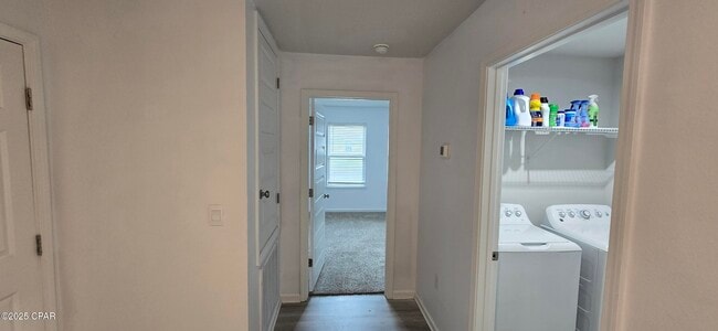 Building Photo - 6472 Slabinski Ln