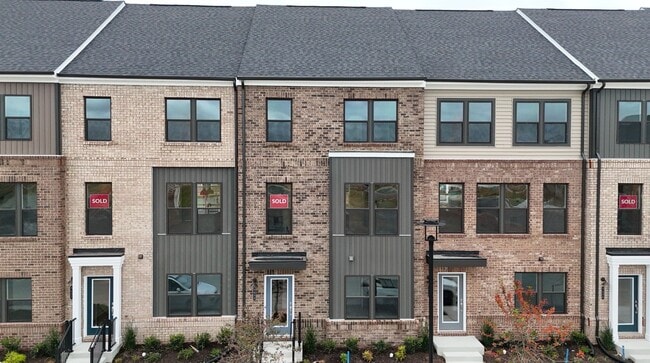 Building Photo - 9454 Belladdie Way