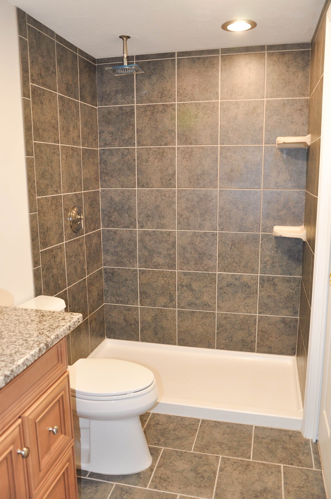 Building Photo - 152 Main St