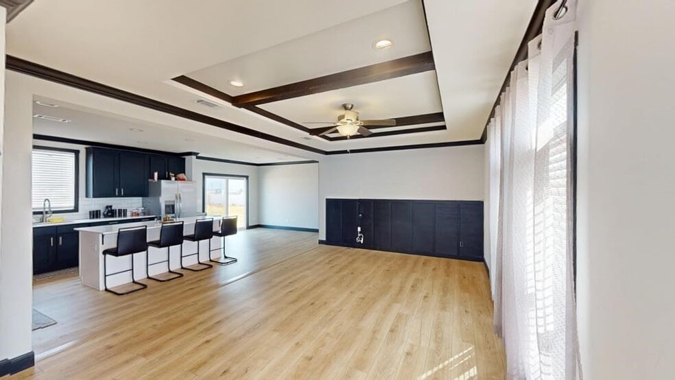 Building Photo - 822 Private Rd