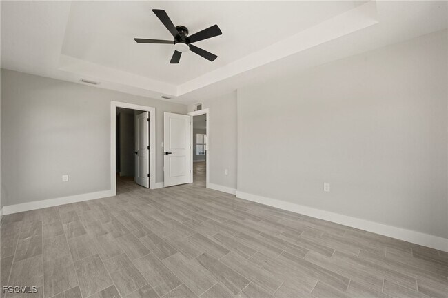 Building Photo - 1422 NE 19th Pl