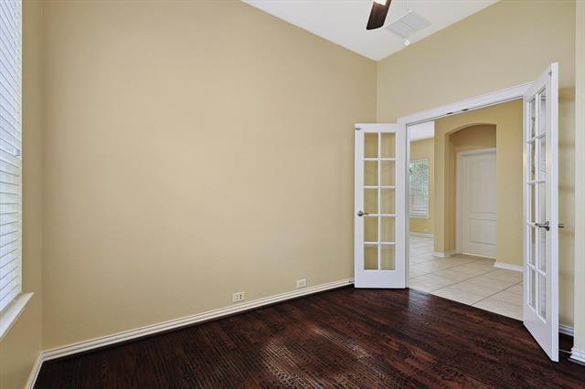 Building Photo - 304 Sir Brine Dr