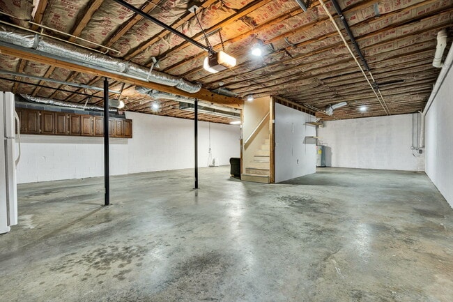 Building Photo - 217 Home Pl Ct SE