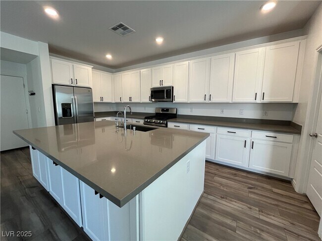 Building Photo - 9839 Berkley Brk Ct