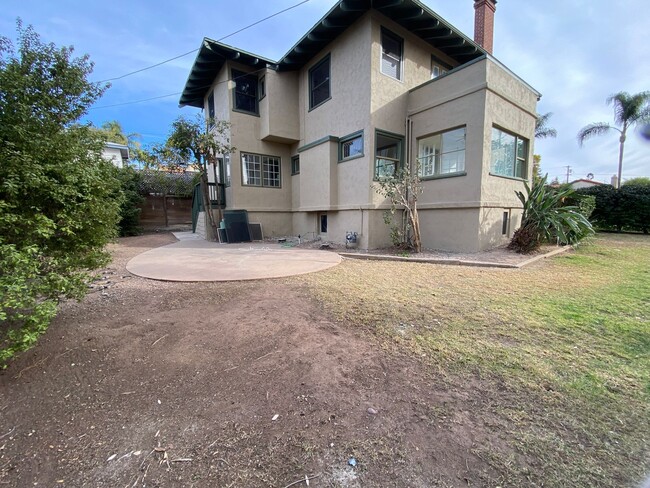 Building Photo - Remodeled Gorgeous House on Cul-de-Sac AND...