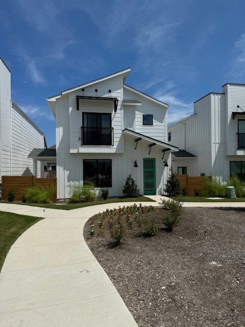 Building Photo - 7601 Cooper Ln