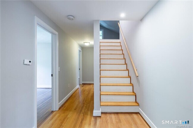 Building Photo - 37 Old Wheeler Ln