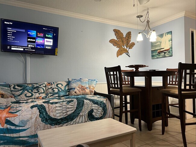 Building Photo - 6300 Seawall Blvd