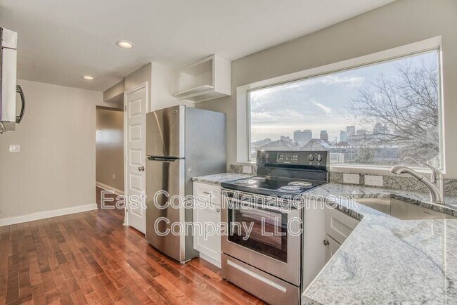 Building Photo - 1623 E Baltimore St