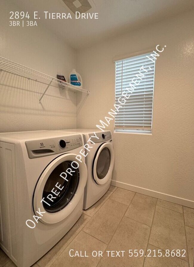 Building Photo - 2894 E Tierra Dr