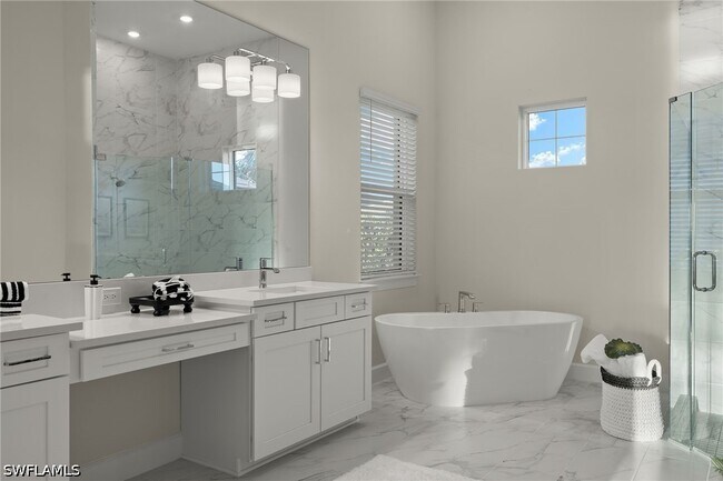 Building Photo - 15429 Turin Dr