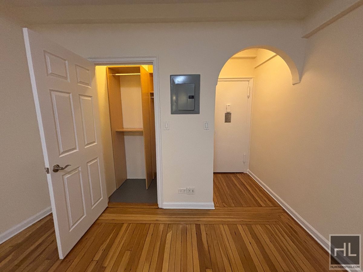 Building Photo - AMSTERDAM AVENUE