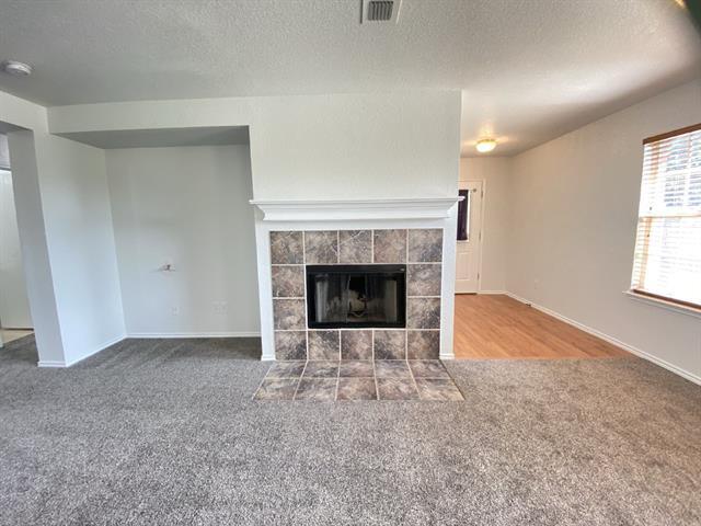 Building Photo - 8016 Meadow View Tr