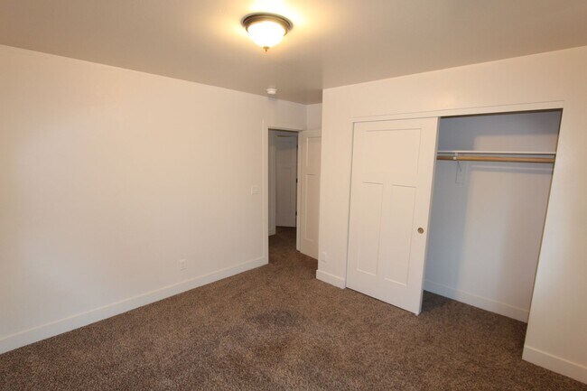 Building Photo - $500 off your 1st Month's rent! Home in Mo...