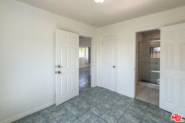 Building Photo - 3331 1/2 City Terrace Dr