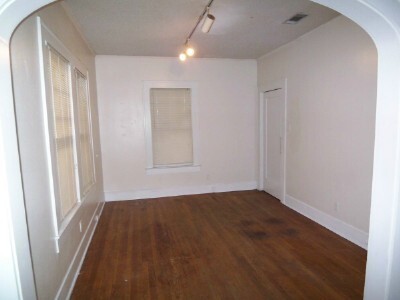 Building Photo - Hyde Park - 2 bedroom w/ Bonus